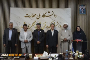 تجلیل از استاد سرآمد آموزشی آموزشکده دختران نیشابور 4