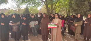 آیین اهتزاز پرچم جمهوری اسلامی ایران  همزمان با آغاز سال تحصیلی جدید در آموزشکده دختران نیشابور 3